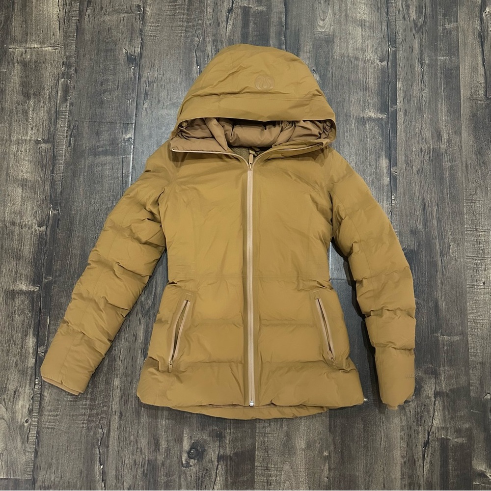 LULULEMON StretchSeal™ Sleet Street 600-Down-Fill Jacket